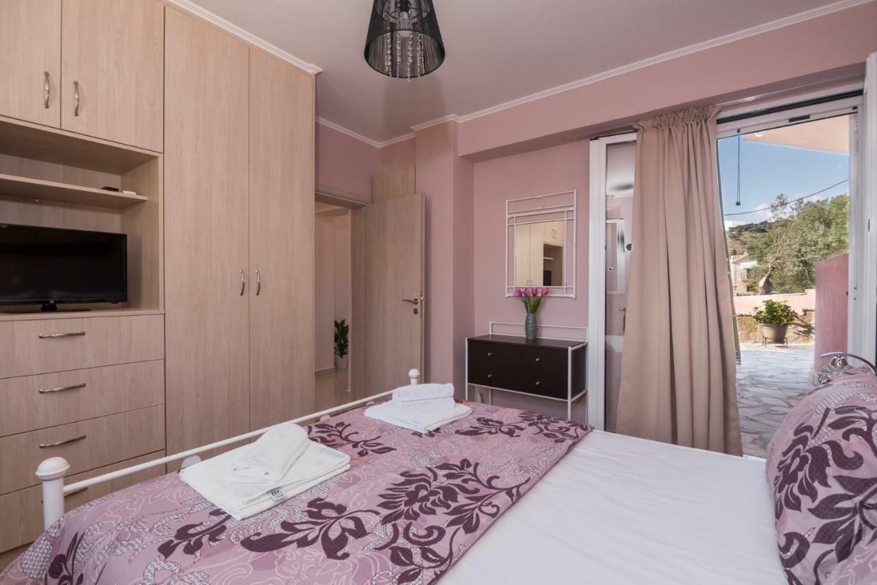 Sofia'S Apartments Razata Екстер'єр фото
