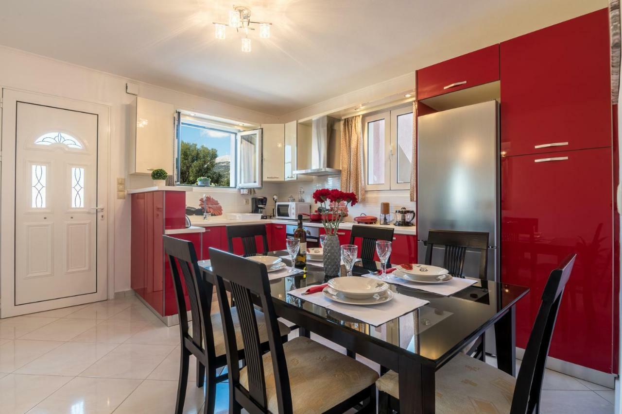 Sofia'S Apartments Razata Екстер'єр фото