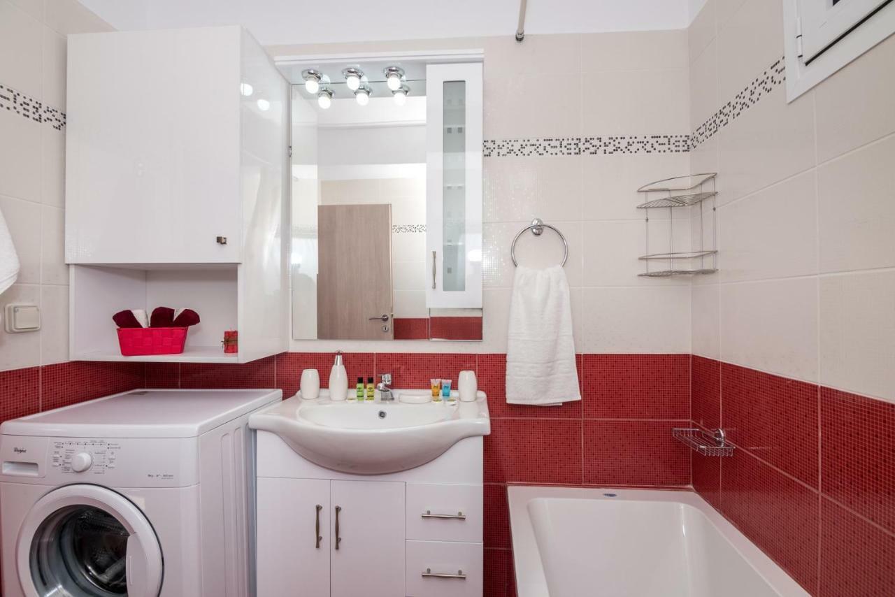 Sofia'S Apartments Razata Екстер'єр фото