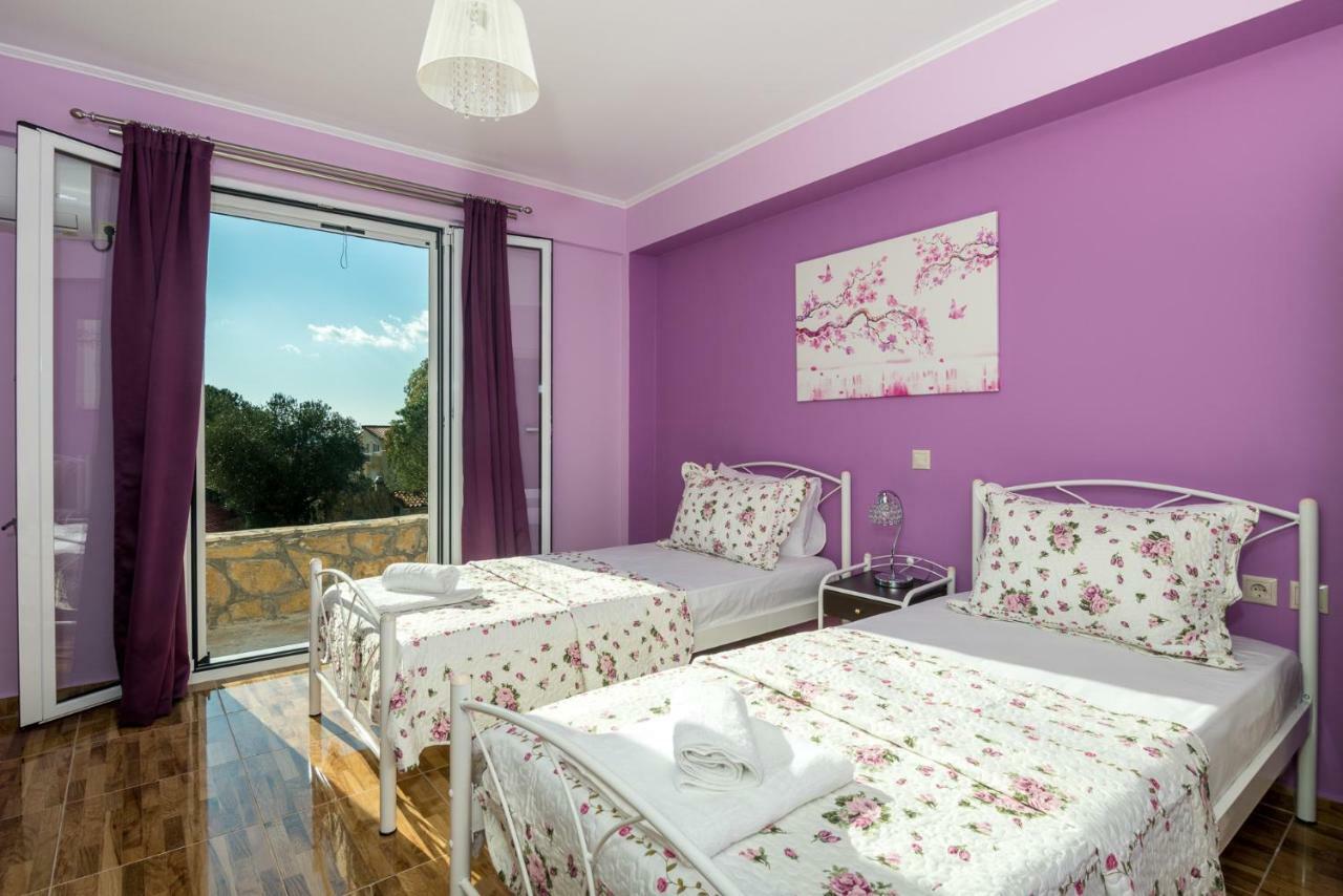 Sofia'S Apartments Razata Екстер'єр фото