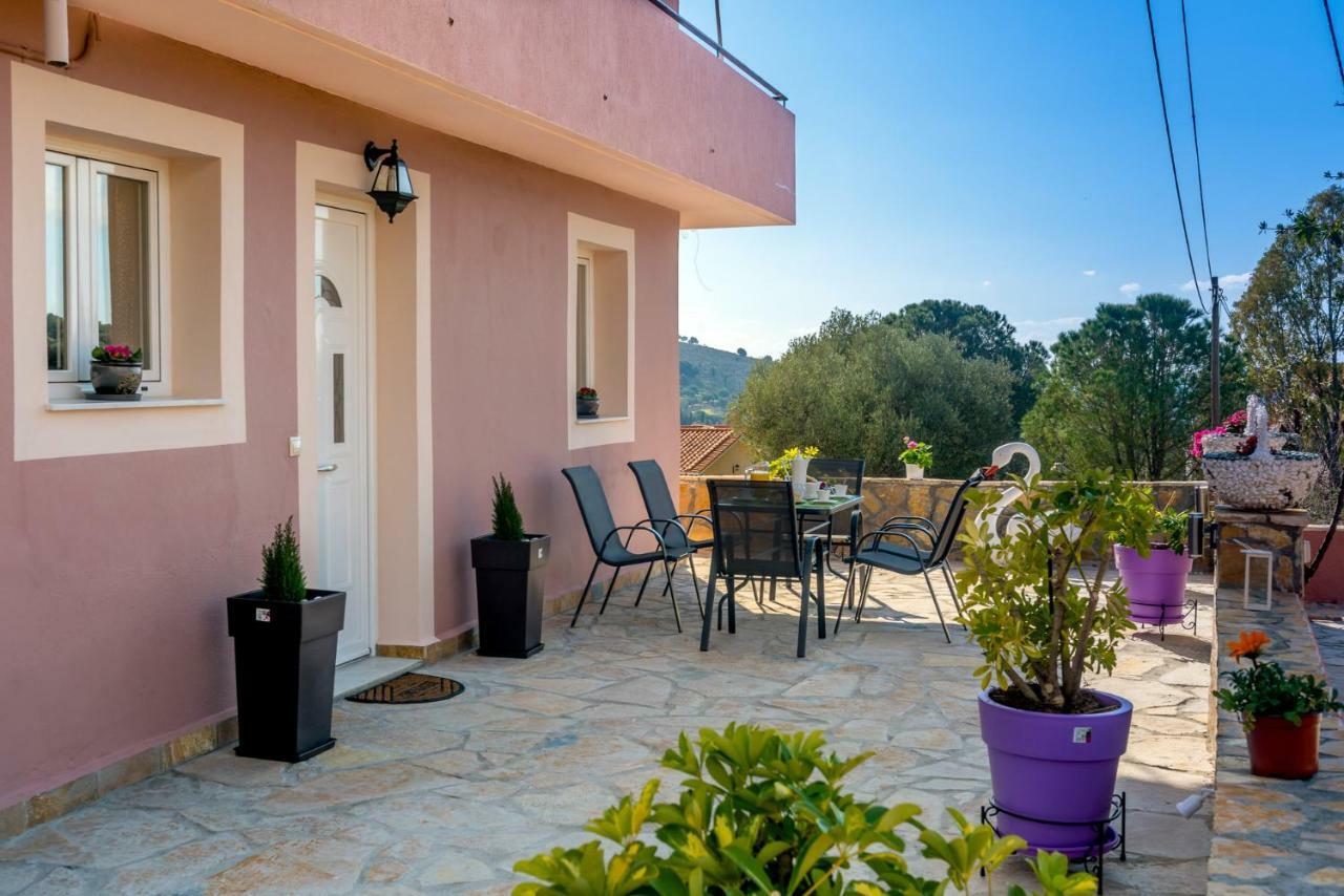 Sofia'S Apartments Razata Екстер'єр фото